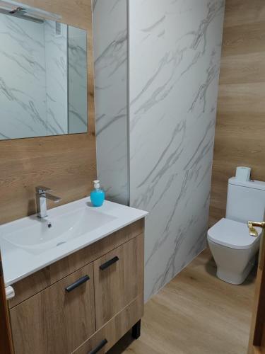 Un baño de Urbanlux Tejares