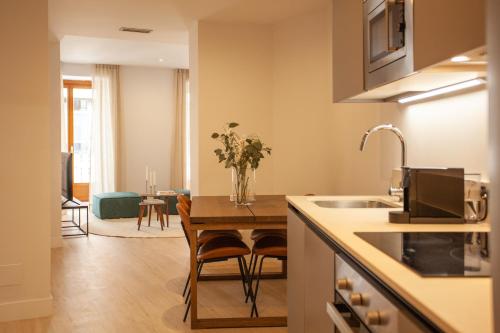 Apartment in Chamberi廚房或簡易廚房