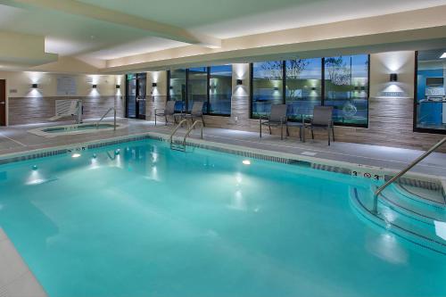 a large swimming pool in a hotel lobby at Fairfield Inn & Suites by Marriott Nashville Hendersonville in Hendersonville