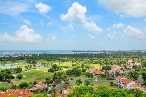 Una vista aérea de Spectacular View 4Bd 4Ba Penthouse, Wyndham Rio Grande Resort! 10min drive to Beach, Sleeps 9!