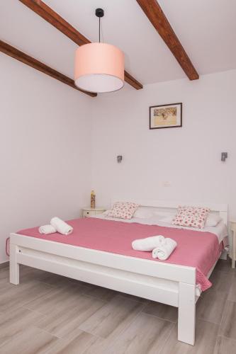 Family friendly house with a swimming pool Primosten Burnji, Primosten - 21068
