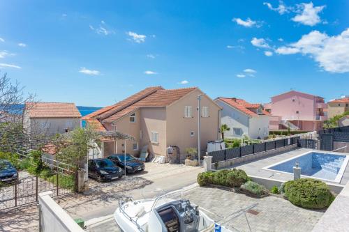 Apartments with parking space Businci, Ciovo - 18800