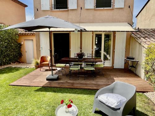 Maison Calme 6 Pers. au Golf Pont Royal - Piscine, Terrasse, Parking, Clim, Fibre - 13370 Mallemort - FR-1-658-24