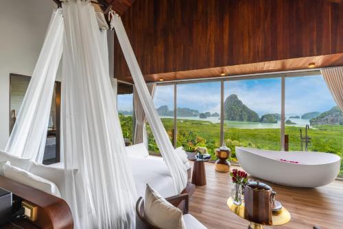 Pemandangan gunung umum atau pemandangan gunung yang diambil dari resort