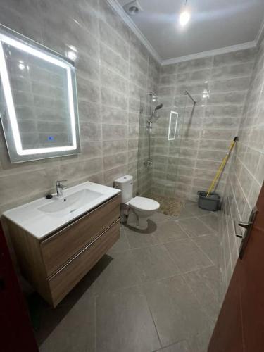 Bilik mandi di Location meublée Martil