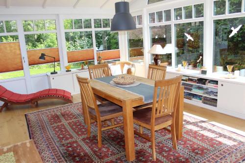 Fotografie z fotogalerie ubytování Ferienhaus "Am Deich 30" v destinaci Burhave