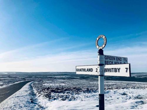 Ảnh trong thư viện ảnh của Green End Farm Cottages - The Sheep Shed ở Whitby