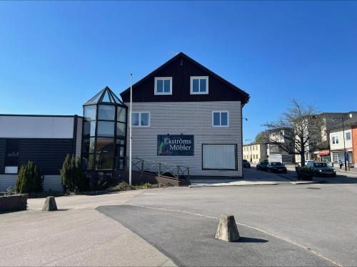 Tòa nhà nơi căn hộ tọa lạc