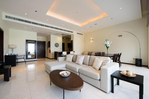 Daniels 1BR Tiara Residences Sea View