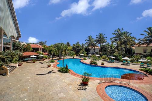 a view of a pool at a resort at Radisson Blu Resort, Goa in Cavelossim
