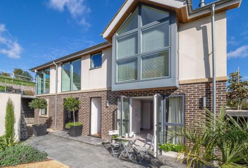 Brooks Lodge Sussex – Photos 2