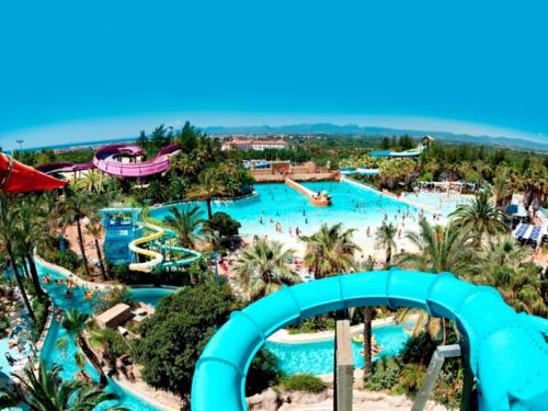 Precioso ático cerca de la playa y Port Aventura