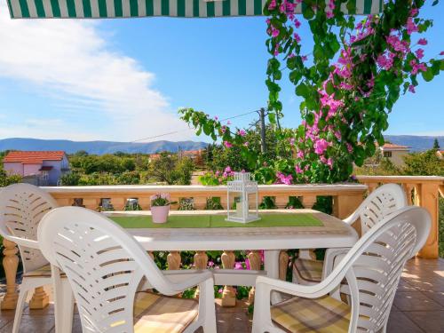 Apartment Andjelka by Interhome