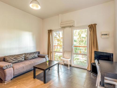 Χώρος καθιστικού στο Apartment Residence Marina di Favone- T2- 2-4 pers-3 by Interhome