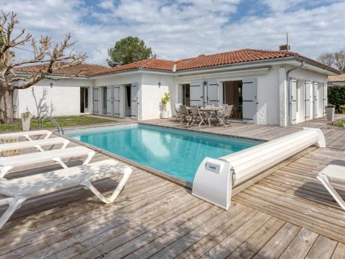 Villa Andernos Bassin by Interhome