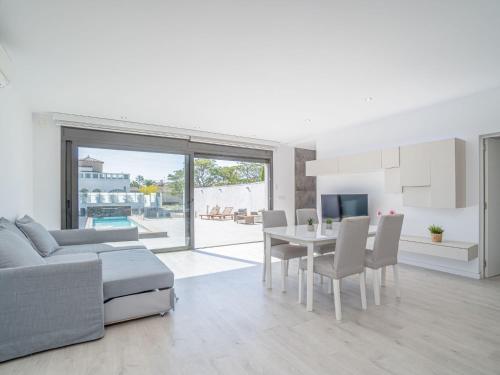 Holiday Home Medes by Interhome