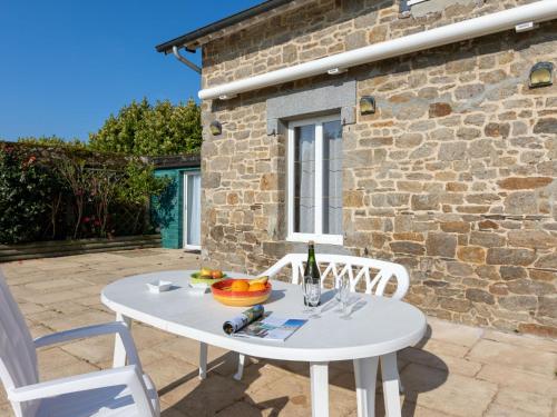 Patio nebo venkovní prostory v ubytování Holiday Home La houle by Interhome