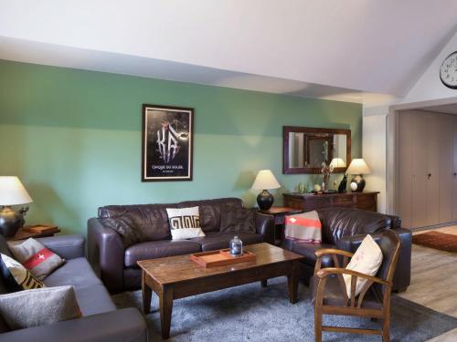 Apartment Tsaumiau A22 by Interhome