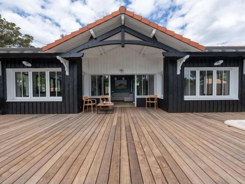 Gallery image of Holiday Home Massawipi Lodge by Interhome in Lacanau