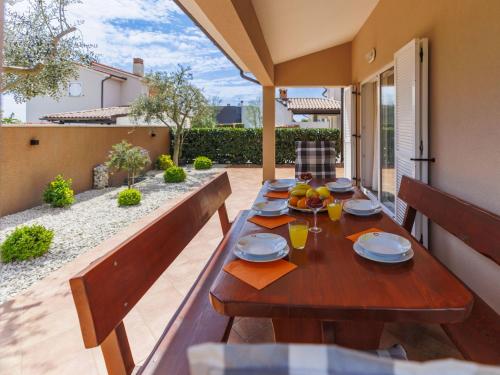 Holiday Home Villa Vesna by Interhome