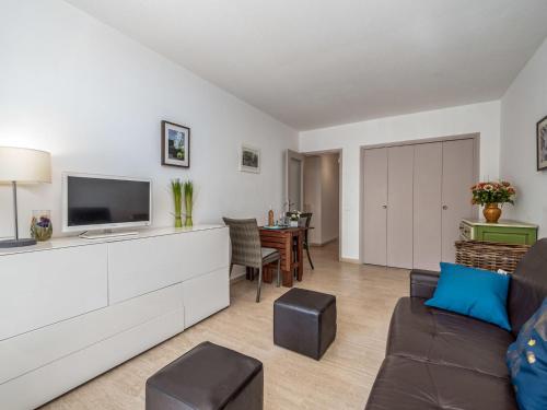 Apartment Les Sablons-2 by Interhome