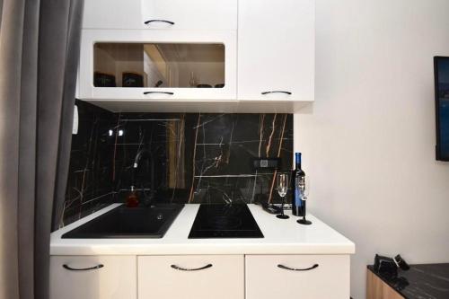 Kuhinja ili čajna kuhinja u objektu Apartman Meljine