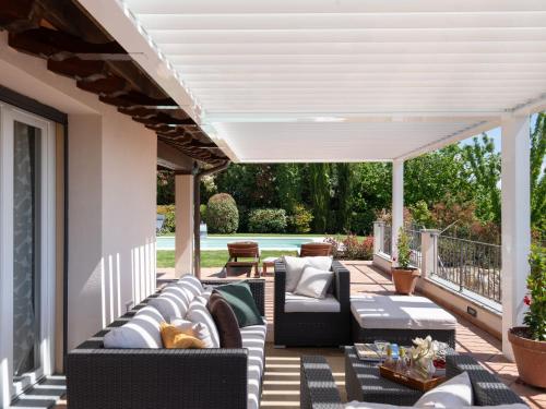 Χώρος καθιστικού στο Holiday Home La Pace by Interhome