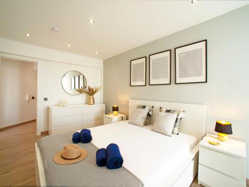 Apartment Lovely Sea View by Interhome