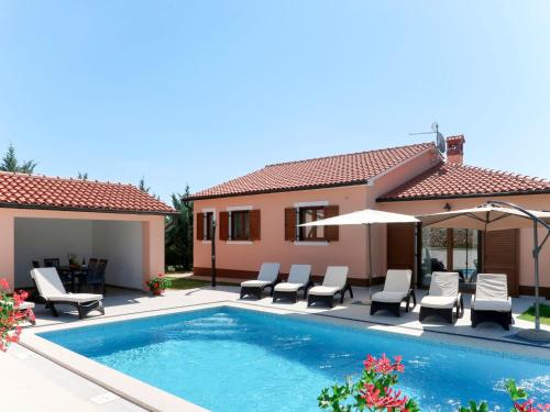 Holiday Home Dori by Interhome