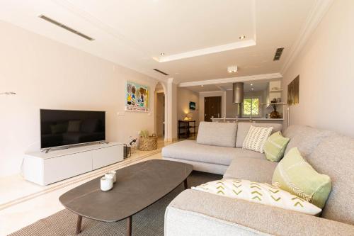 Fotografie z fotogalerie ubytování Aloha Hill Club Resort Style Apartment v destinaci Marbella