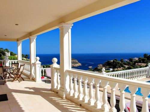 Villa with Heated Pool