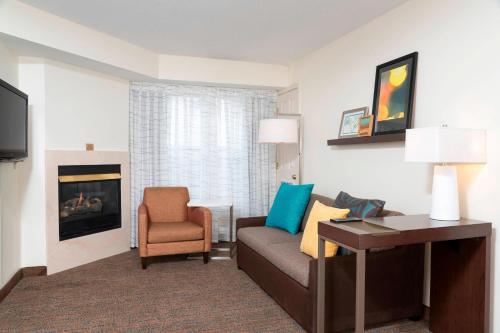 Μια τηλεόραση ή/και κέντρο ψυχαγωγίας στο Residence Inn by Marriott Grand Rapids West