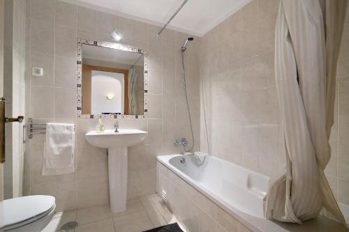 Ένα μπάνιο στο Algarve apartments B