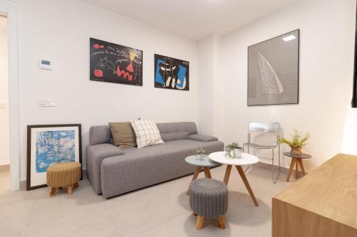 Posedenie v ubytovaní C23 Lovely 4 Bedroom close to Maria Zambrano