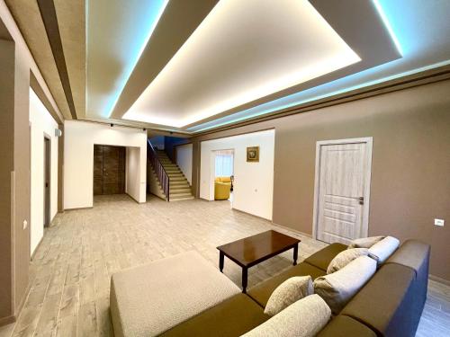 Nairi Villa – Photos 2