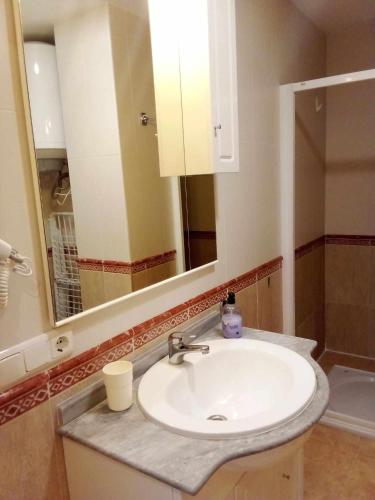 Apartamento de 1 dormitorio en Calle Vela photo 120