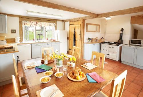 Bearwood House & Cottage – Photos 2