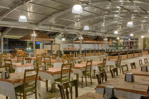 Nhà hàng/khu ăn uống khác tại Pasa Beach Hotel