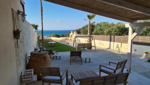 Zoi's SeaView House