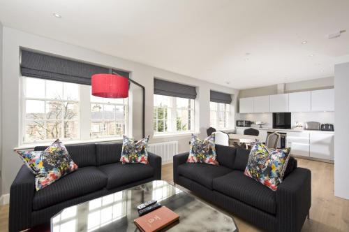 A seating area at Destiny Scotland - Rutland Residence 