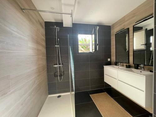 Photo de la galerie de l'établissement Maison villa 3 chambres plage Agosta proche Porticcio, à Pietrosella