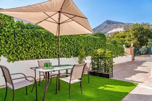 VILLA CARMEN GARDEN & PARKING
