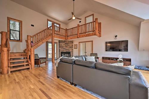 Φωτογραφία από το άλμπουμ του Hot Tub and Mtn View Dog-Friendly Payson Getaway! σε Payson