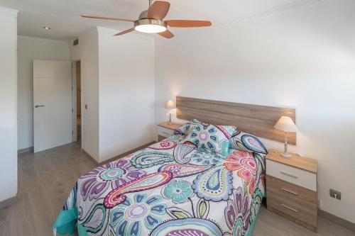 Postel nebo postele na pokoji v ubytování Apartamento Cortadura Playa