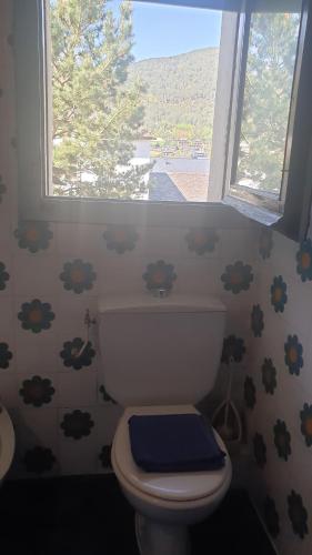  Residencia Aldosa -  Room  picture :   Shower    Bath    TV                           