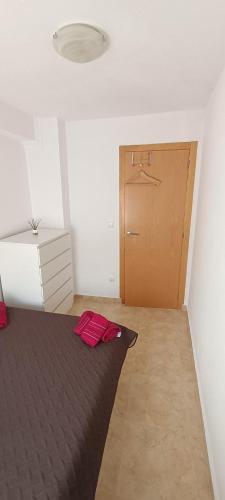 Apartamento con 3 dormitorios 3 minutos hasta la playa