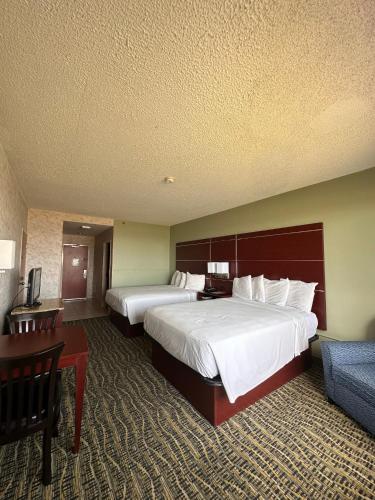 Katil atau katil-katil dalam bilik di The Breakers Resort Inn
