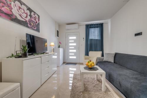 Apartment ANĐELA 2BDRS & Free WiFi