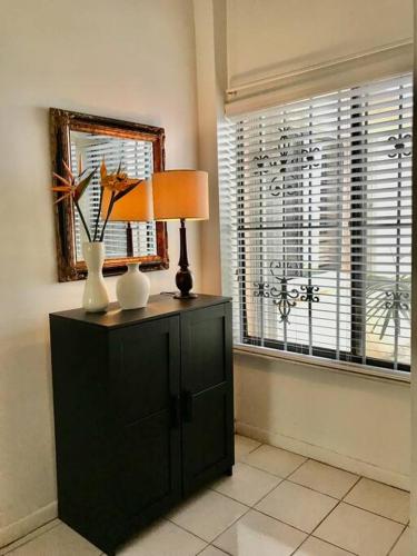 Pool House in Tropical Miami photo 25