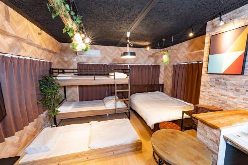 Dviaukštė lova arba lovos apgyvendinimo įstaigoje AIC池袋502